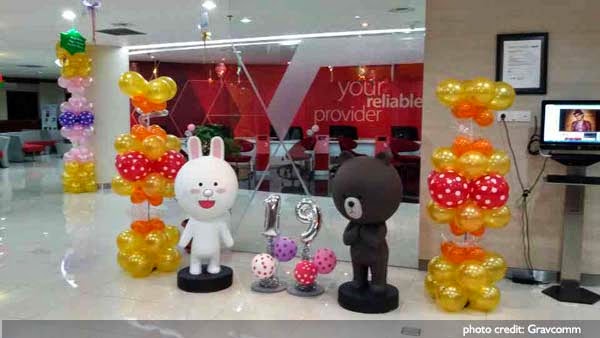 maskot bonek line telkomsel