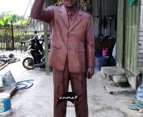 patung tokoh