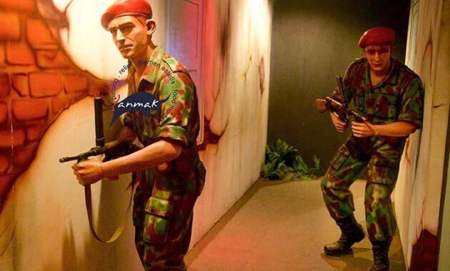 jasa pembuatan patung tentara untuk museum