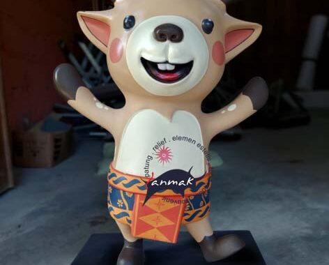 patung maskot fiber