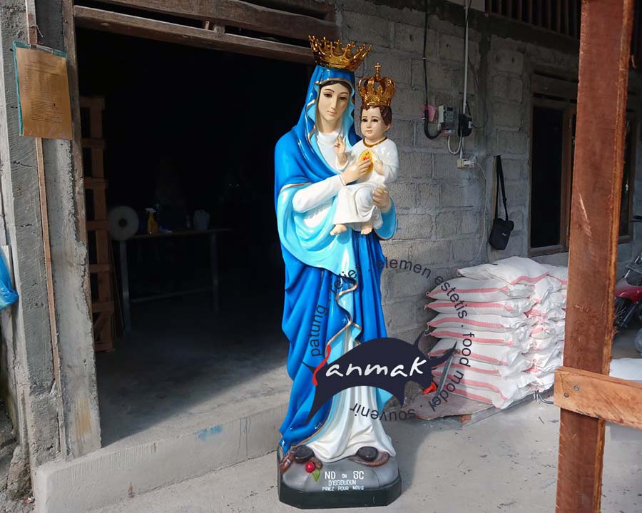 jual patung bunda maria menggendong yesus meter