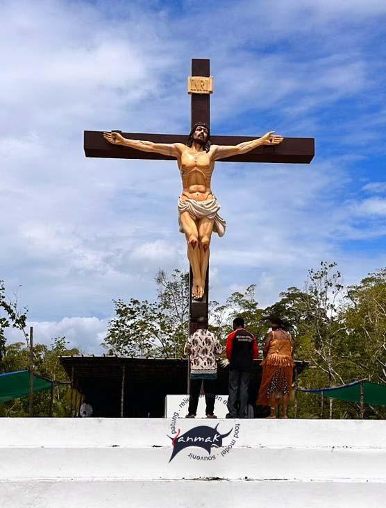 yesus disalib tinggi 350 cm - corpus