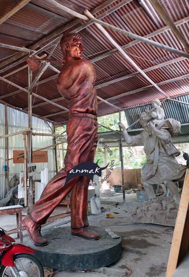 patung golf ukuran besar warna tembaga