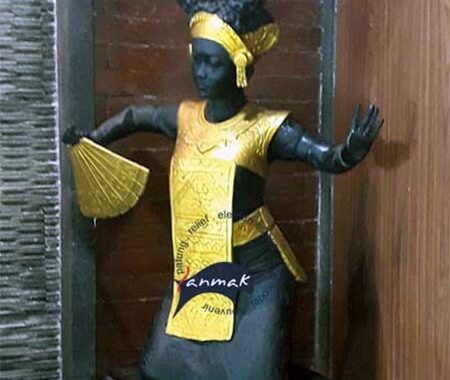patung dekorasi